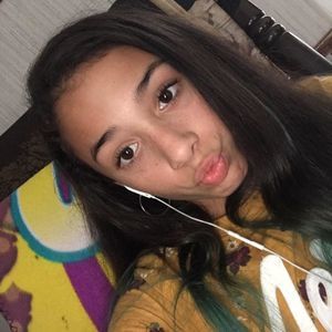 Meet your Posher, Karina